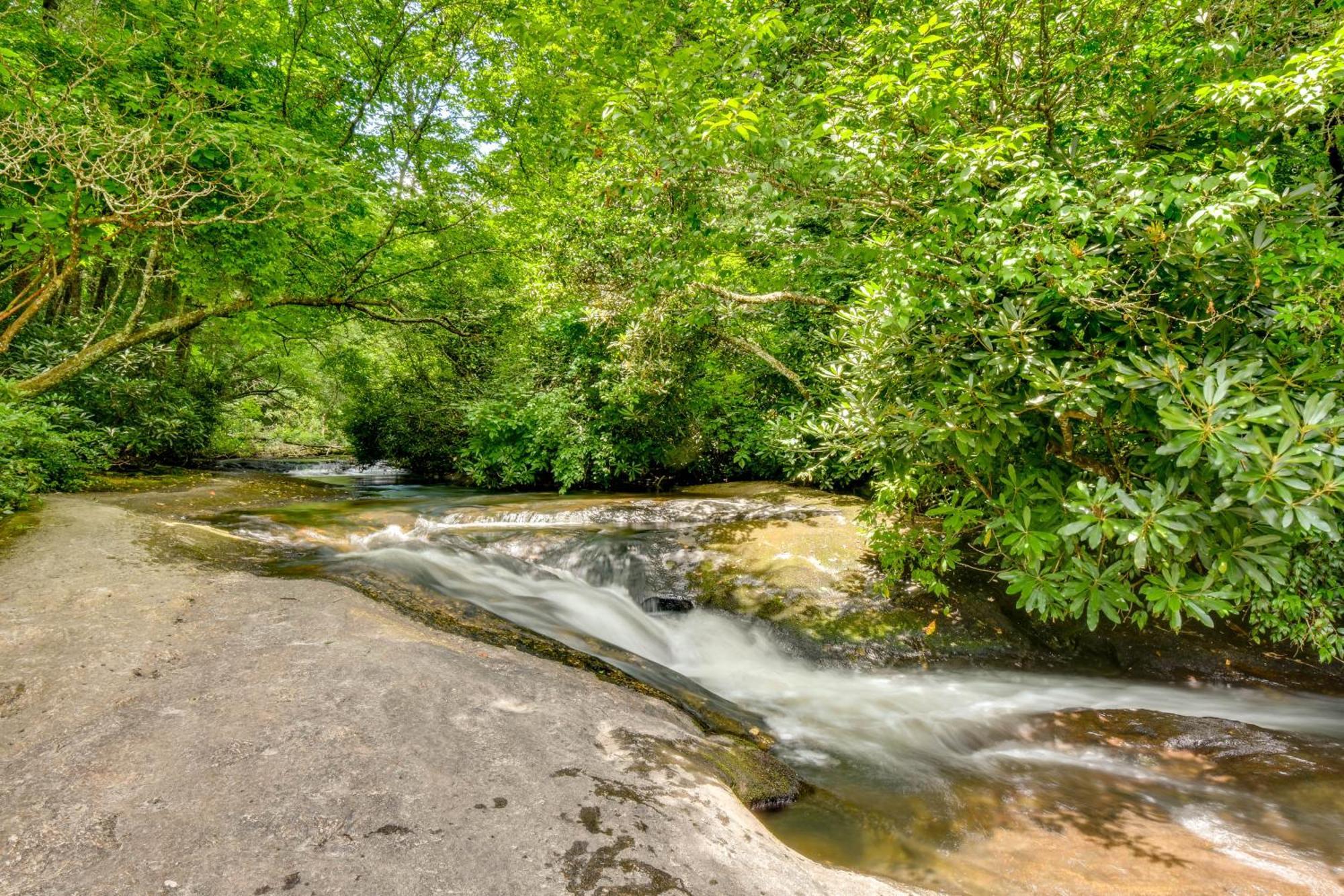 Enchanting Highlands Cottage With Pond And Falls! المظهر الخارجي الصورة